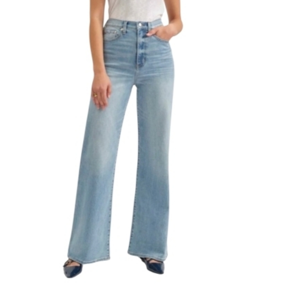 Daze Denim High Wide-Leg Distressed Jeans-NWOT